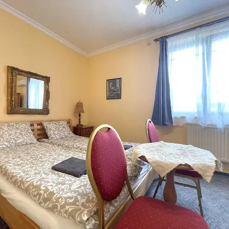 Luxi Romantik Будапешт