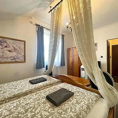 Luxi Romantik Aparthotel